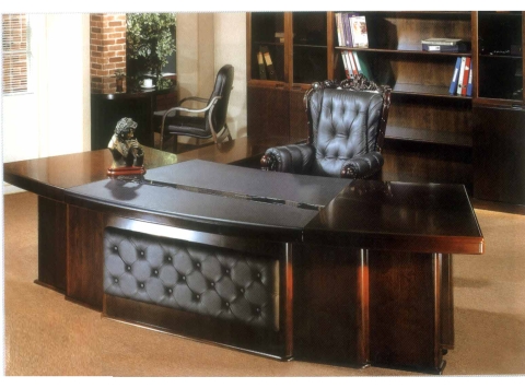 Director Table DC 04